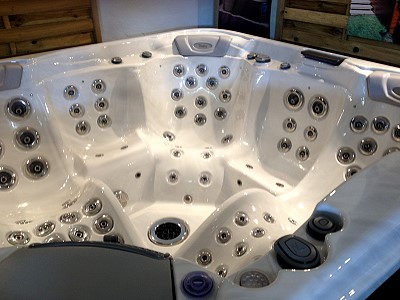 Everest Showroom1.jpg